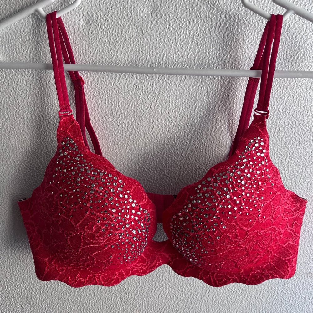 Victoria's Secret Secret Embrace Push Up Bra